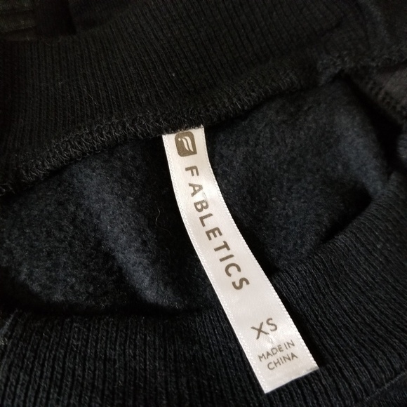 Fabletics Brenna black quilted moto active short sleeve mini dress women's sz XS - Picture 7 of 8